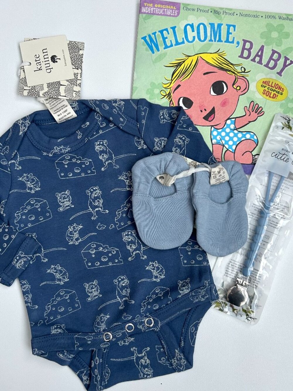 NWT Kate Quinn Newborn Gift Set Bodysuit Booties Clip Book Set